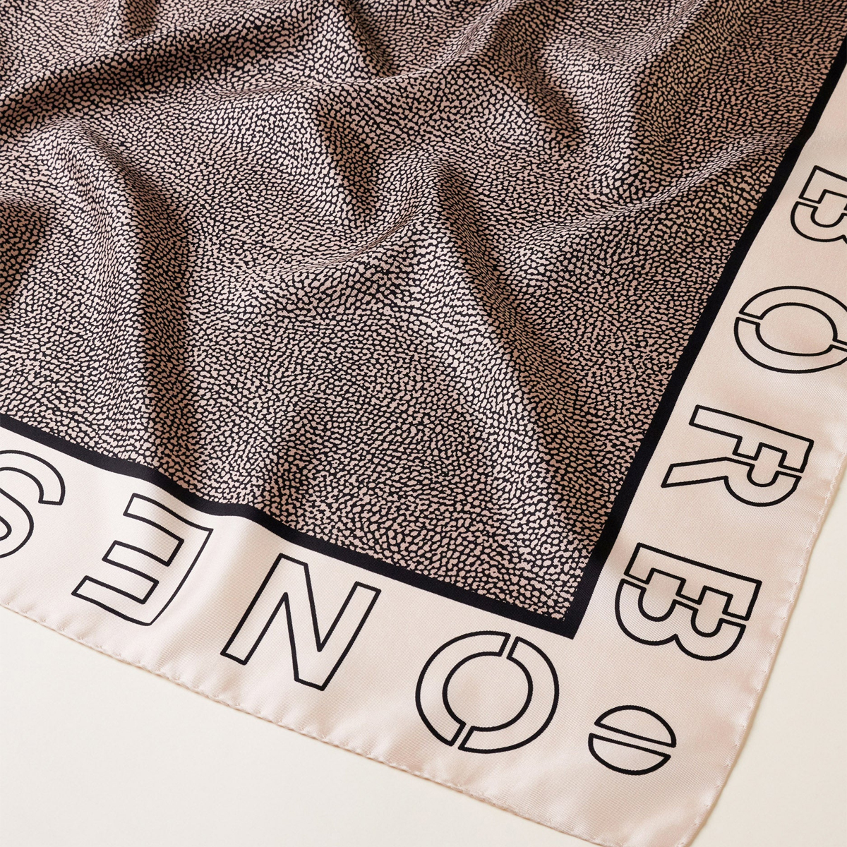 Borbonese Foulard con Logo Chantilly Cream OP Naturale - 3