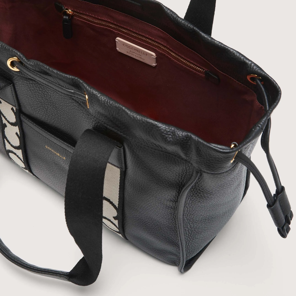 Coccinelle Shopper Coccinelle2Day Signature Medium Noir - 4 Coccinelle Shopper Coccinelle2Day Signature Medium Noir - 4