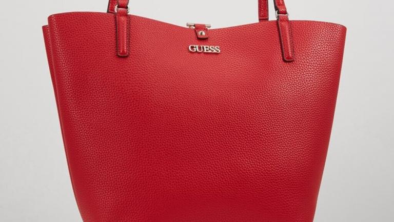 San Valentino: una borsa rossa per celebrare l'amore